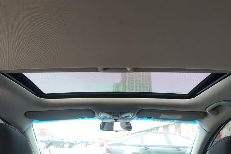 Used Hyundai Sonata 2015 Classic 2.4L Automatic Leading Edition China IV Standard Headliner