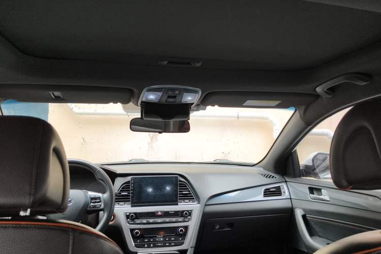 Used Hyundai Sonata 2015 1.6T GLS Smart Model Headliner