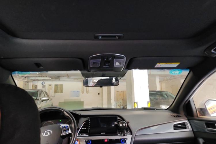 Used Hyundai Sonata 2015 1.6T GLS Smart Model Headliner