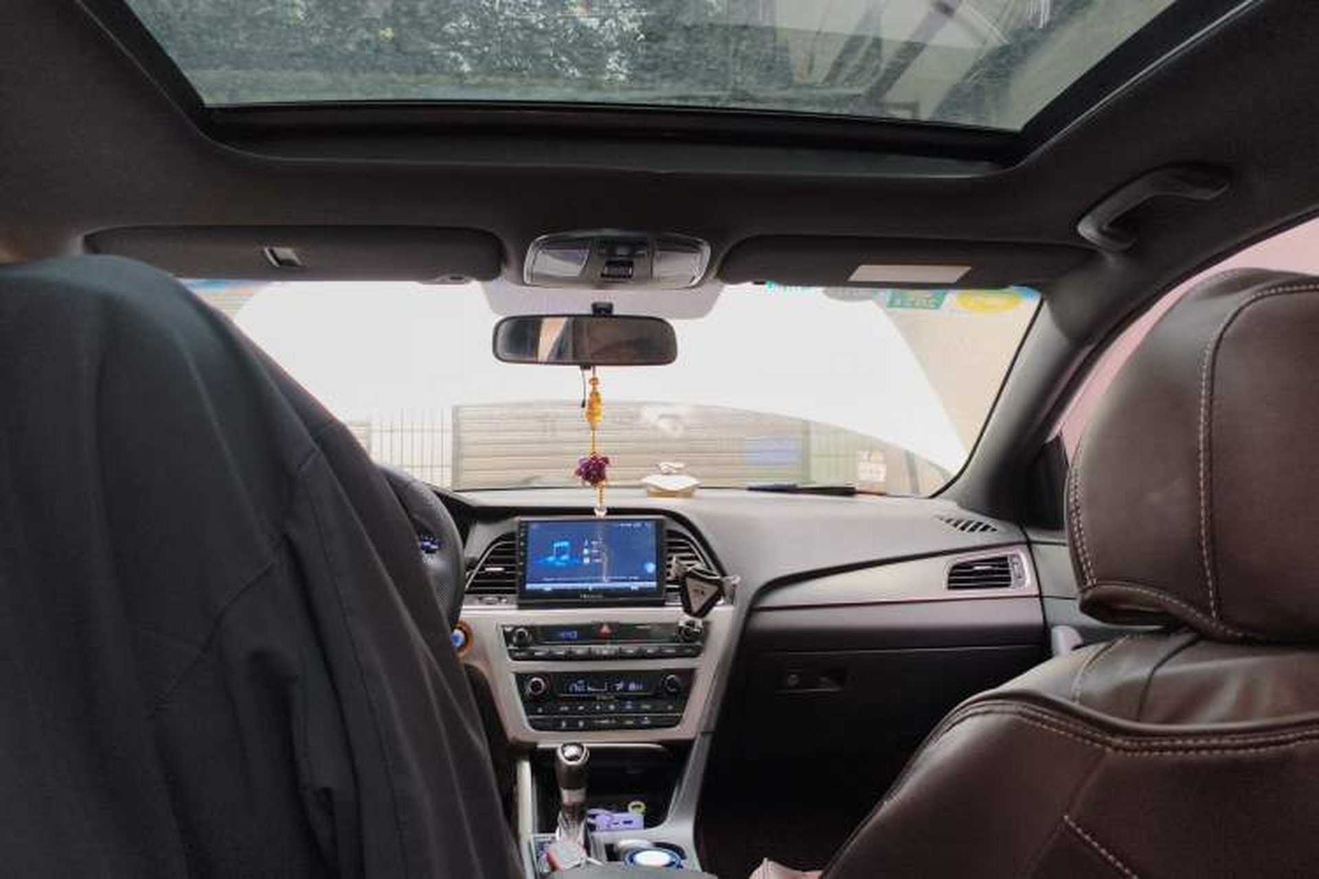 Used Hyundai Sonata 2015 1.6T GLX Advanced Model Headliner