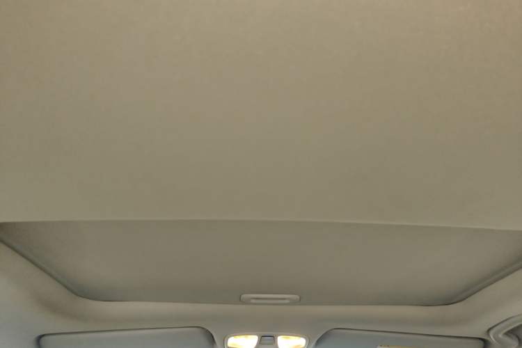 Used Hyundai Sonata 2015 Classic 2.0L Automatic Luxury Edition Headliner
