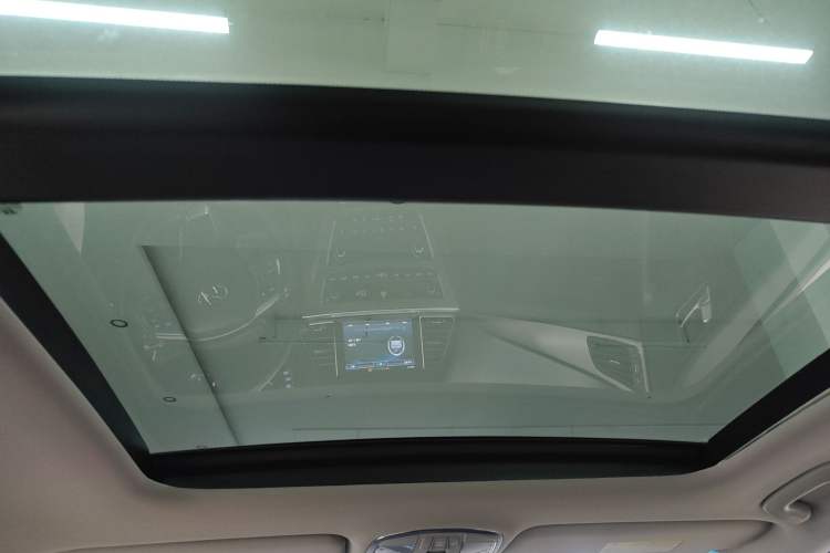 Used Hyundai Sonata 2015 1.6T GLX Advanced Model Headliner
