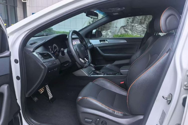 Used Hyundai Sonata 2015 1.6T GLS Smart Model Interior 1