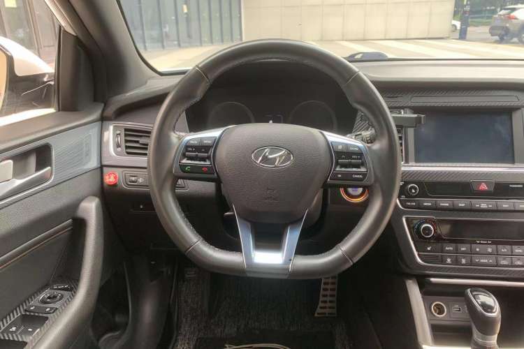 Used Hyundai Sonata 2015 1.6T GLS Smart Model Interior 2