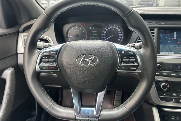 Used Hyundai Sonata 2015 1.6T GLX Advanced Model Interior 2