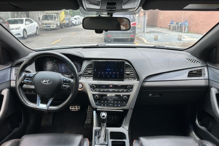 Used Hyundai Sonata 2015 1.6T GLS Smart Model Interior 4