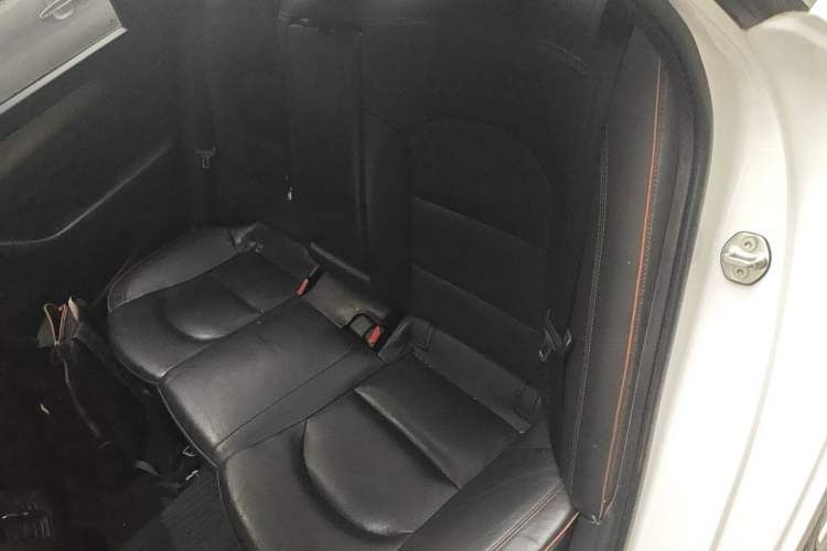 Used Hyundai Sonata 2015 1.6T DLX Prestige Model Interior 4