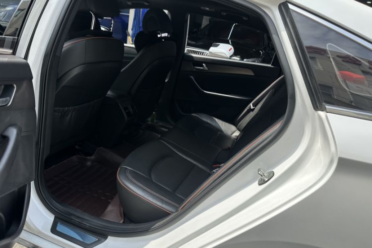 Used Hyundai Sonata 2015 1.6T GLX Advanced Model Interior 5