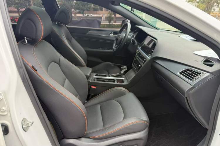 Used Hyundai Sonata 2015 1.6T GLS Smart Model Interior 5