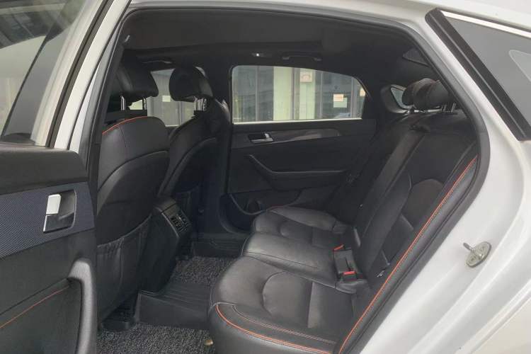 Used Hyundai Sonata 2015 1.6T GLS Smart Model Interior 8