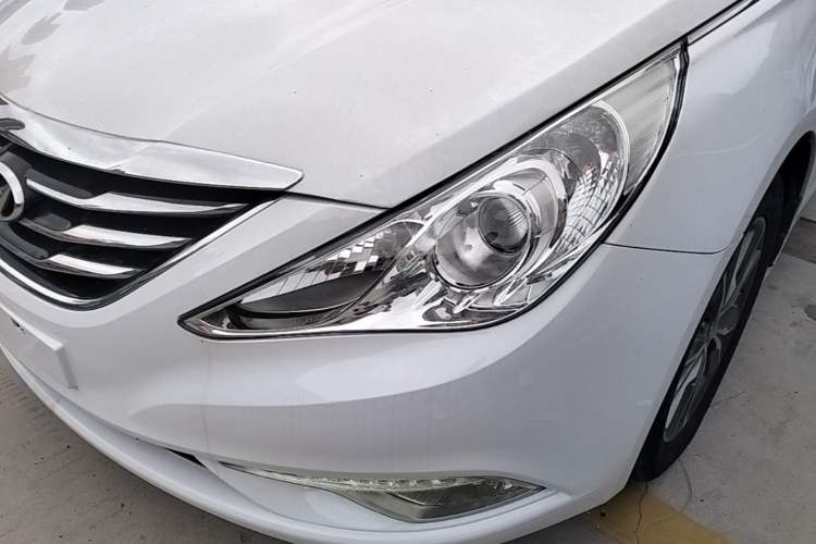 Used Hyundai Sonata 2015 Classic 2.0L Automatic Luxury Edition Left Front Headlight