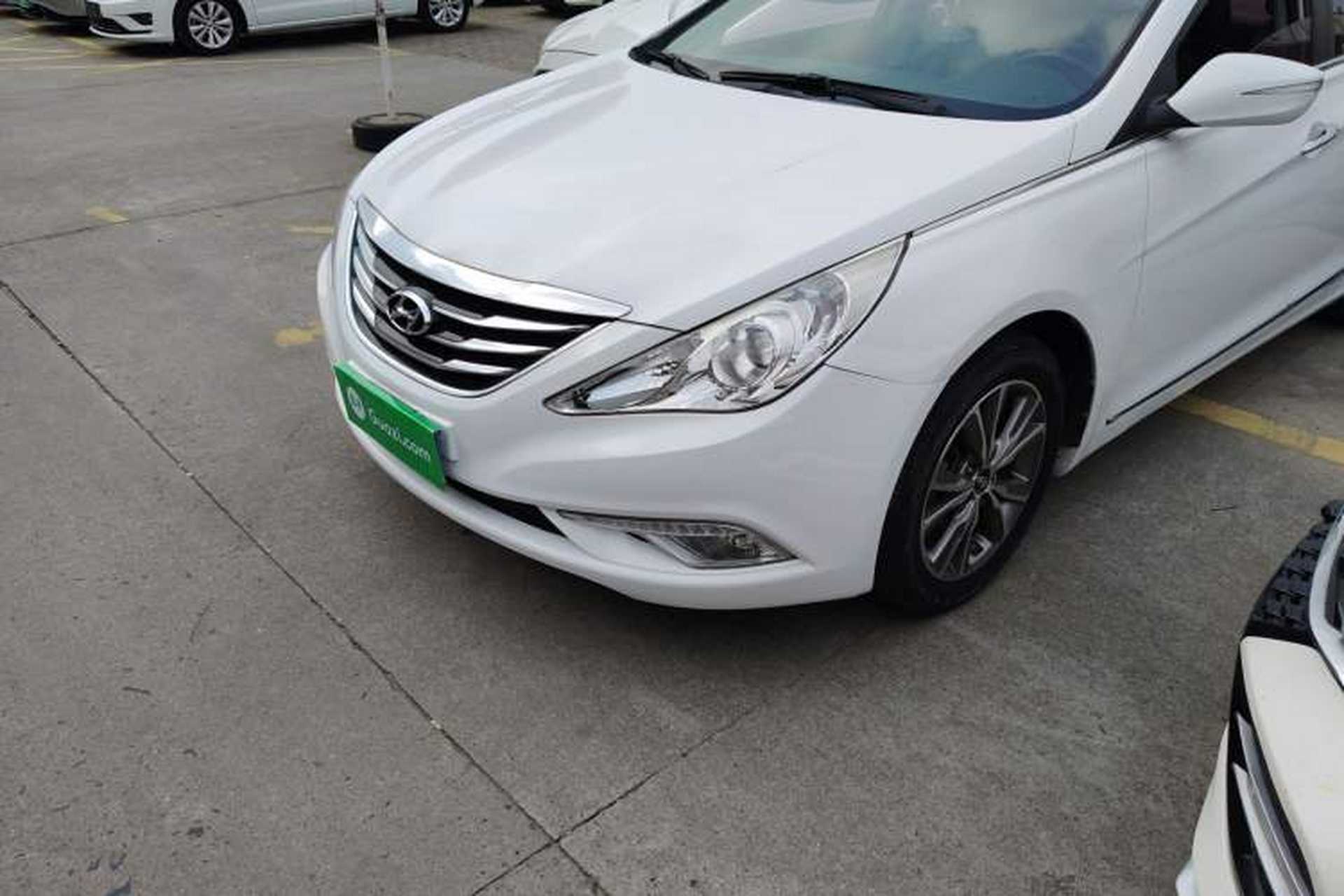 Used Hyundai Sonata 2015 Classic 2.0L Automatic Luxury Edition Left Front Headlight