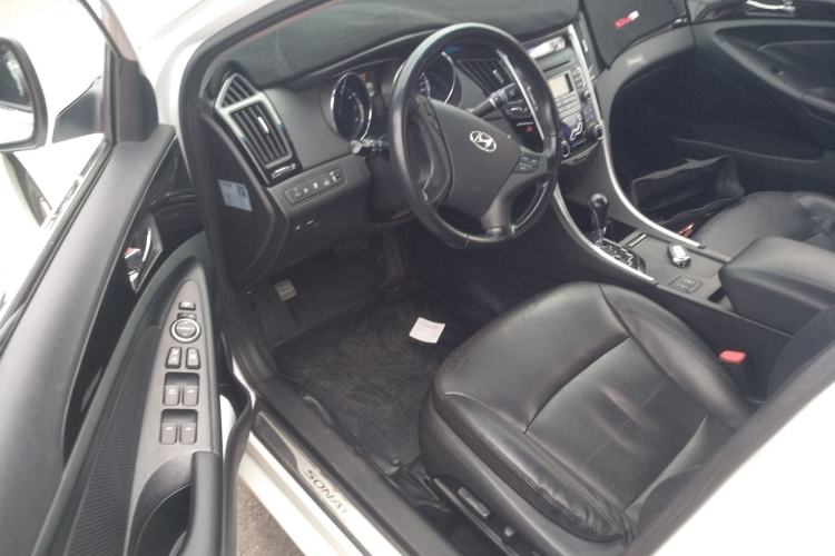 Used Hyundai Sonata 2015 Classic 2.0L Automatic Luxury Edition Left Front Seat