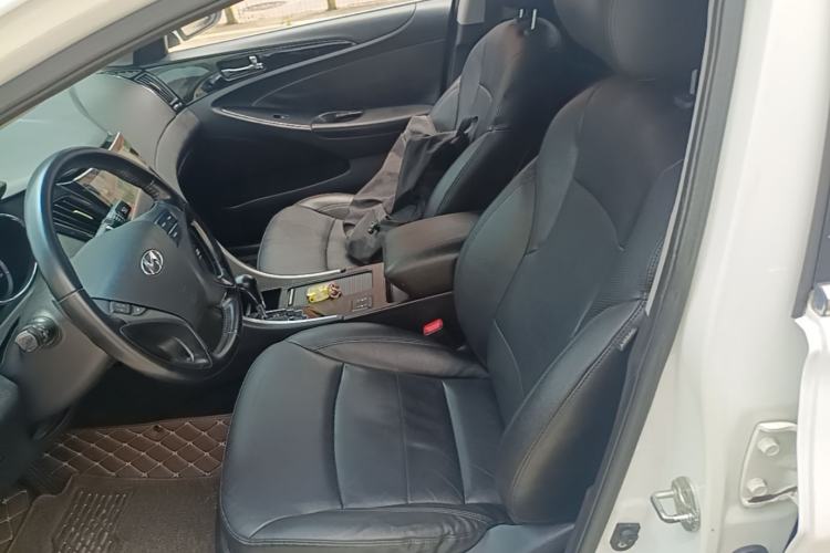 Used Hyundai Sonata 2015 Classic 2.0L Automatic Luxury Edition Left Front Seat