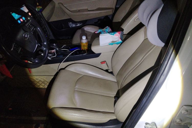 Used Hyundai Sonata 2015 2.4L LUX Ultimate Trim Left Front Seat