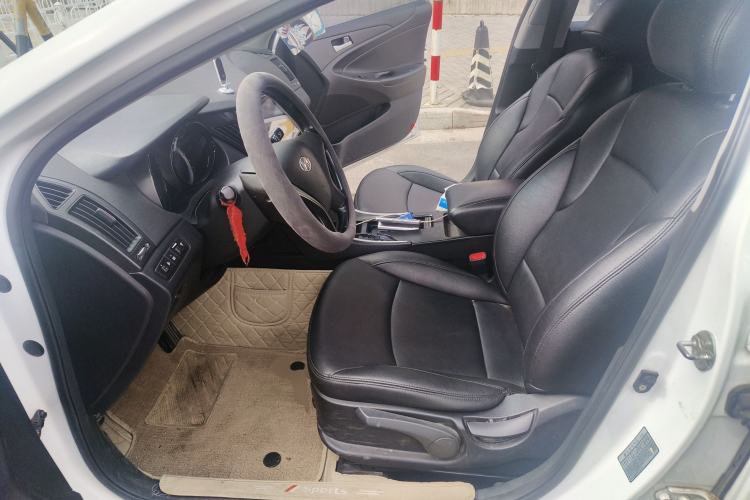 Used Hyundai Sonata 2015 Classic 2.0L Automatic Luxury Edition Left Front Seat