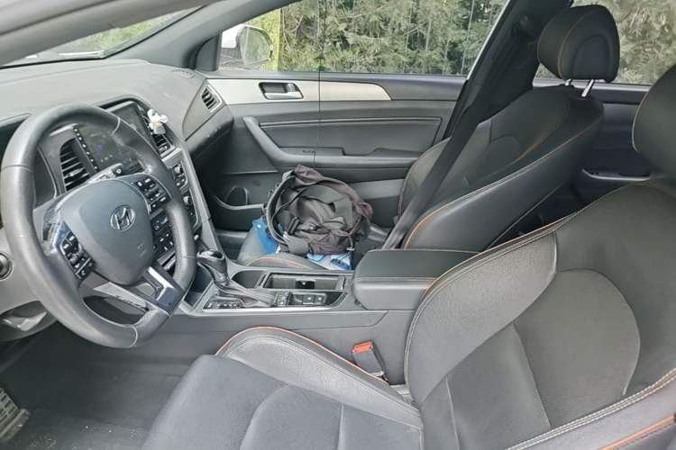 Used Hyundai Sonata 2015 1.6T DLX Prestige Model Left Front Seat