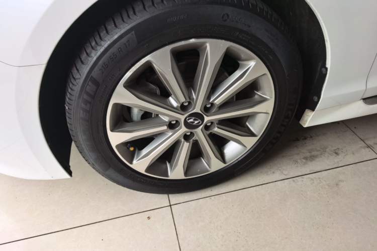 Used Hyundai Sonata 2015 1.6T GLS Smart Model Left Front Wheel Hub