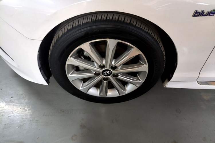 Used Hyundai Sonata 2015 1.6T GLS Smart Model Left Front Wheel Hub