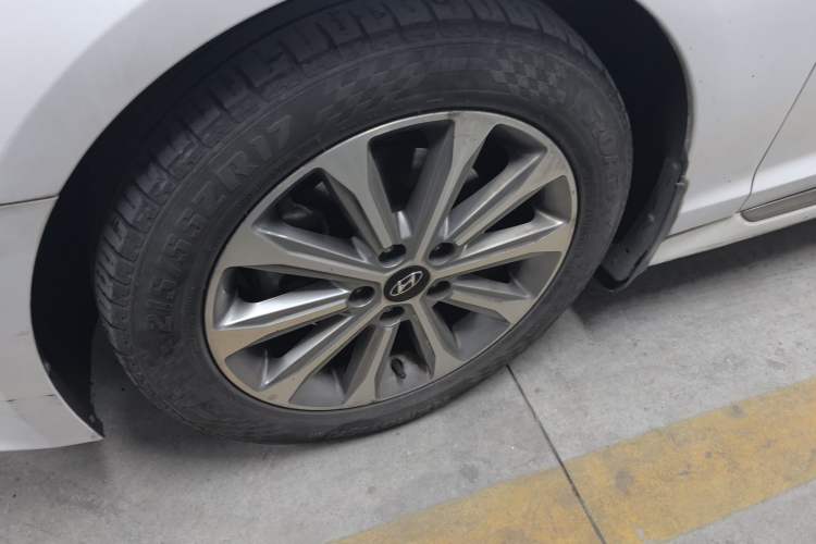 Used Hyundai Sonata 2015 1.6T GLS Smart Model Left Front Wheel Hub
