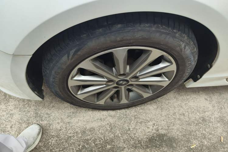 Used Hyundai Sonata 2015 1.6T GLS Smart Model Left Front Wheel Hub