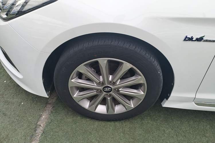 Used Hyundai Sonata 2015 1.6T GLS Smart Model Left Front Wheel Hub