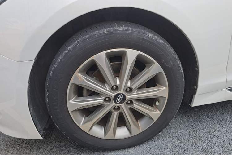 Used Hyundai Sonata 2015 1.6T GLS Smart Model Left Front Wheel Hub
