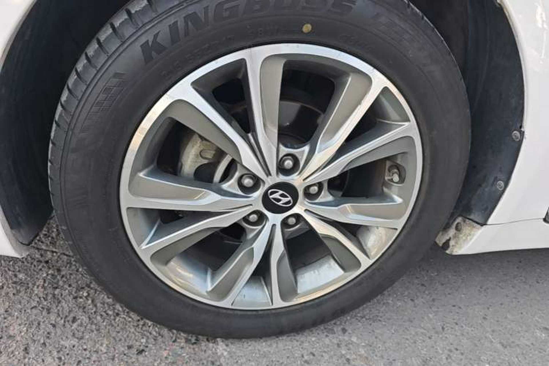 Used Hyundai Sonata 2015 Classic 2.4L Automatic Leading Edition China V Standard Left Front Wheel Hub