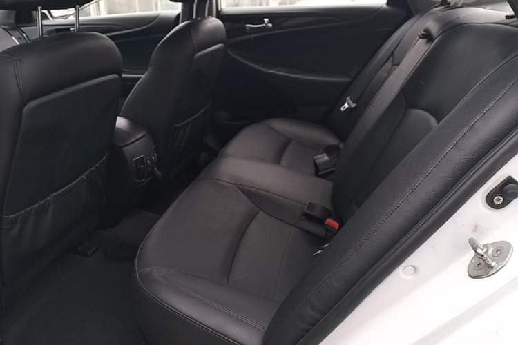 Used Hyundai Sonata 2015 Classic 2.0L Automatic Luxury Edition Left Rear Seat