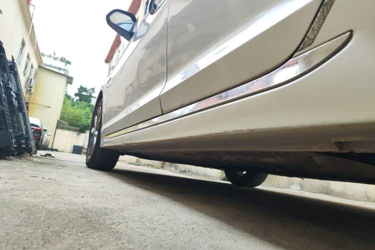 Used Hyundai Sonata 2015 1.6T GLS Smart Model Left Side Sill