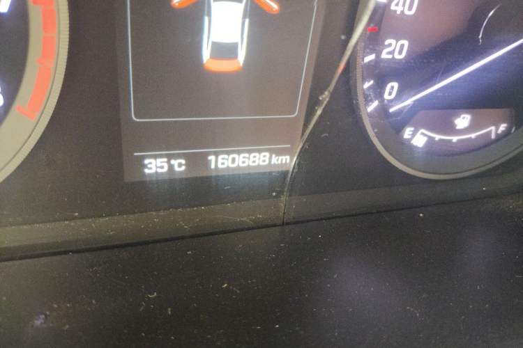 Used Hyundai Sonata 2015 1.6T GLX Advanced Model Odometer Close Up