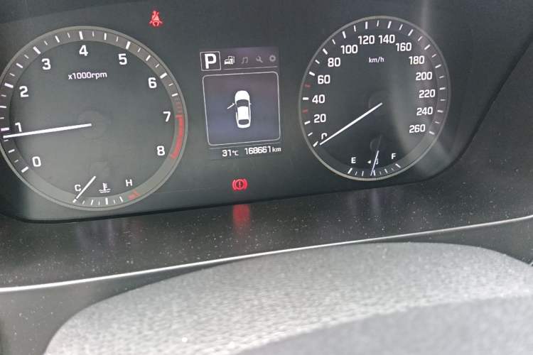 Used Hyundai Sonata 2015 1.6T GLS Smart Model Odometer Close Up