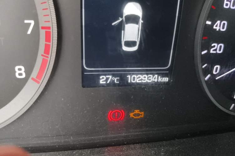 Used Hyundai Sonata 2015 1.6T GLS Smart Model Odometer Close Up