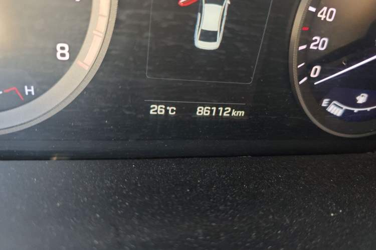 Used Hyundai Sonata 2015 1.6T GLX Advanced Model Odometer Close Up