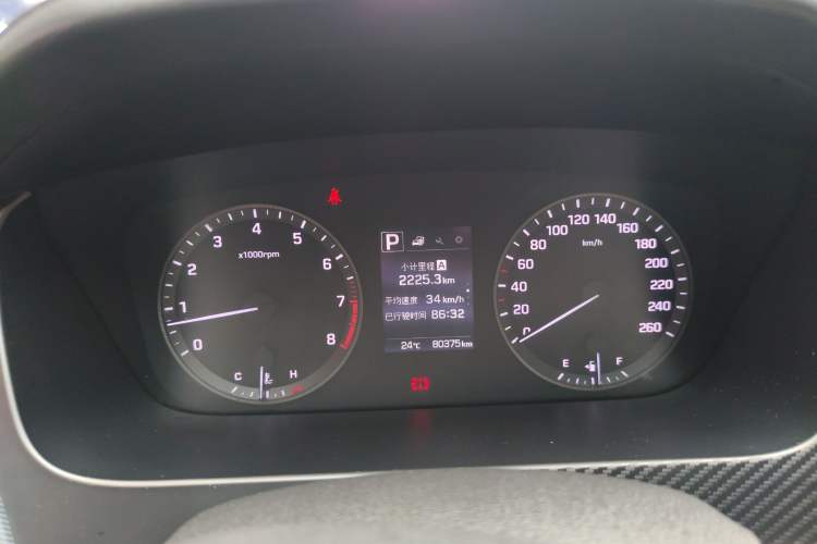 Used Hyundai Sonata 2015 1.6T GLS Smart Model Odometer Close Up