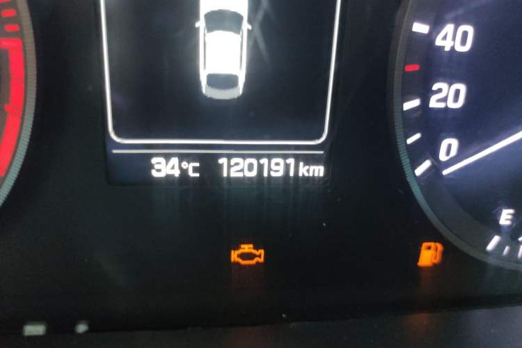Used Hyundai Sonata 2015 1.6T GLS Smart Model Odometer Close Up