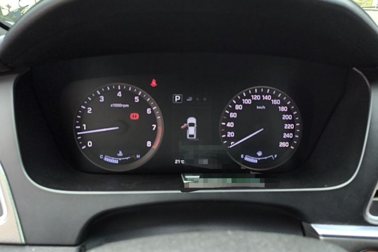 Used Hyundai Sonata 2015 1.6T GLX Advanced Model Odometer Close Up