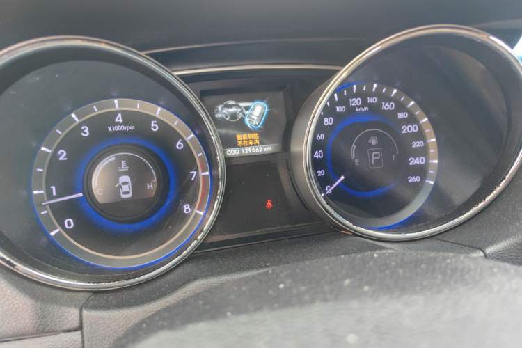 Used Hyundai Sonata 2015 Classic 2.4L Automatic Luxury Version China V Standard Odometer Close Up