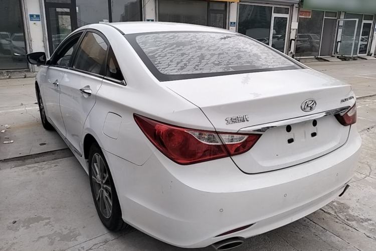 Used Hyundai Sonata 2015 Classic 2.0L Automatic Luxury Edition Rear Left 45 Deg