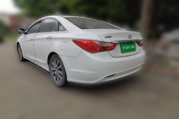 Used Hyundai Sonata 2015 Classic 2.0L Automatic Leading Edition Rear Left 45 Deg
