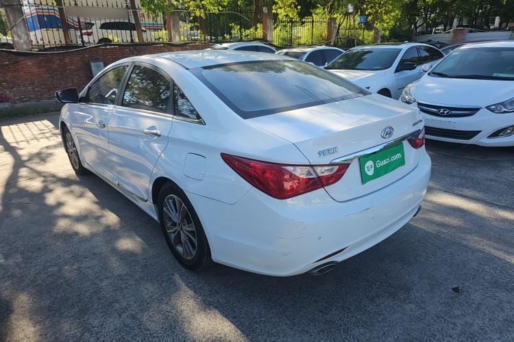 Used Hyundai Sonata 2015 Classic 2.0L Automatic Luxury Edition Rear Left 45 Deg