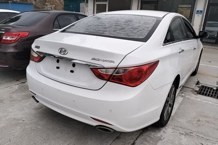 Used Hyundai Sonata 2015 Classic 2.0L Automatic Luxury Edition Rear Right 45 Deg