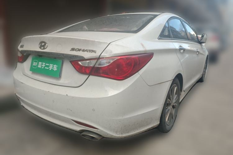 Used Hyundai Sonata 2015 Classic 2.0L Automatic Luxury Edition Rear Right 45 Deg