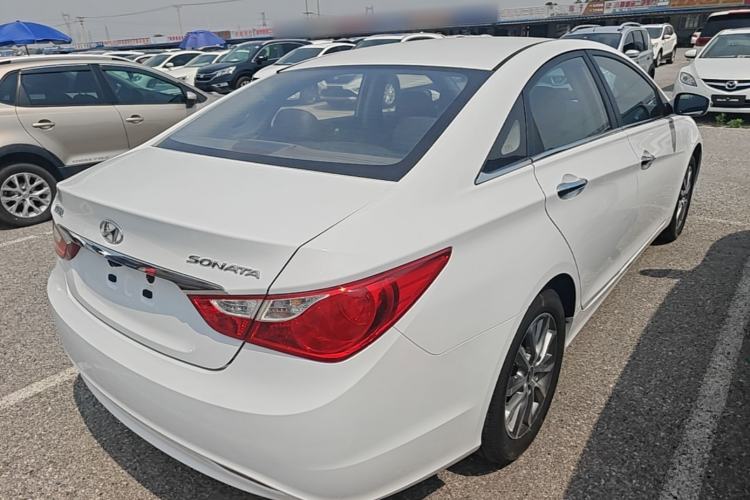 Used Hyundai Sonata 2015 Classic 2.0L Automatic Leading Edition Rear Right 45 Deg