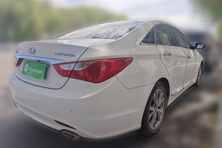 Used Hyundai Sonata 2015 Classic 2.0L Automatic Luxury Edition Rear Right 45 Deg