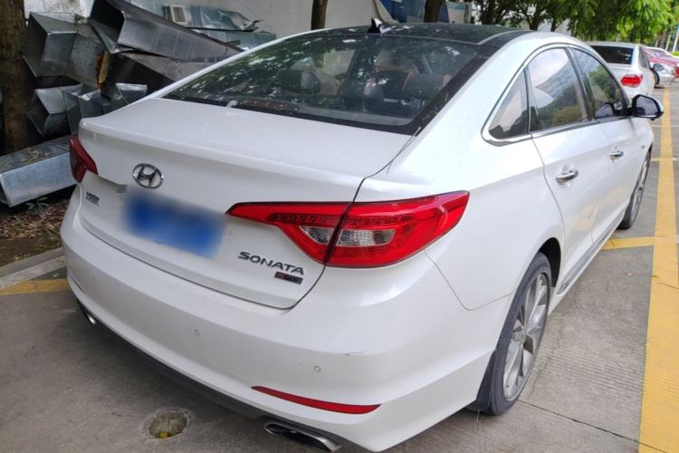 Used Hyundai Sonata 2015 1.6T GLX Advanced Model Rear Right 45 Deg