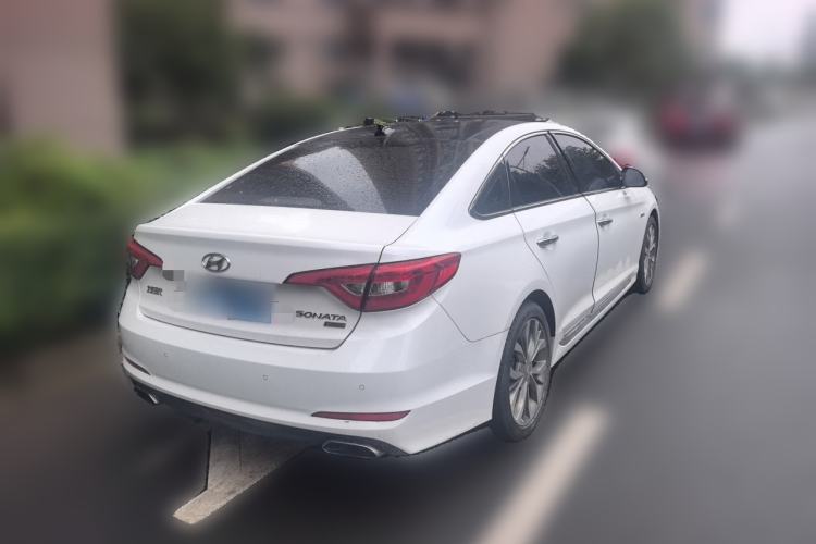 Used Hyundai Sonata 2015 1.6T DLX Prestige Model Rear Right 45 Deg