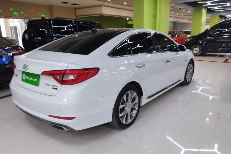 Used Hyundai Sonata 2015 1.6T DLX Prestige Model Rear Right 45 Deg