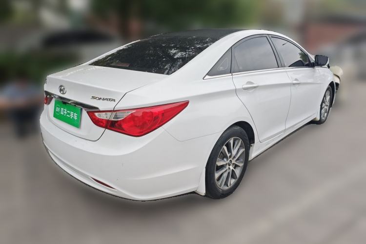 Used Hyundai Sonata 2015 Classic 2.0L Automatic Leading Edition Rear Right 45 Deg