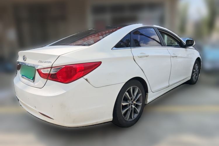 Used Hyundai Sonata 2015 Classic 2.0L Automatic Leading Edition Rear Right 45 Deg